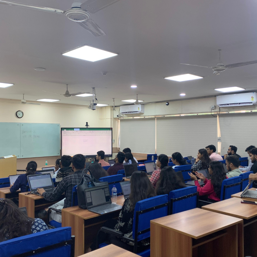 Live class snapshot — learn online or offline