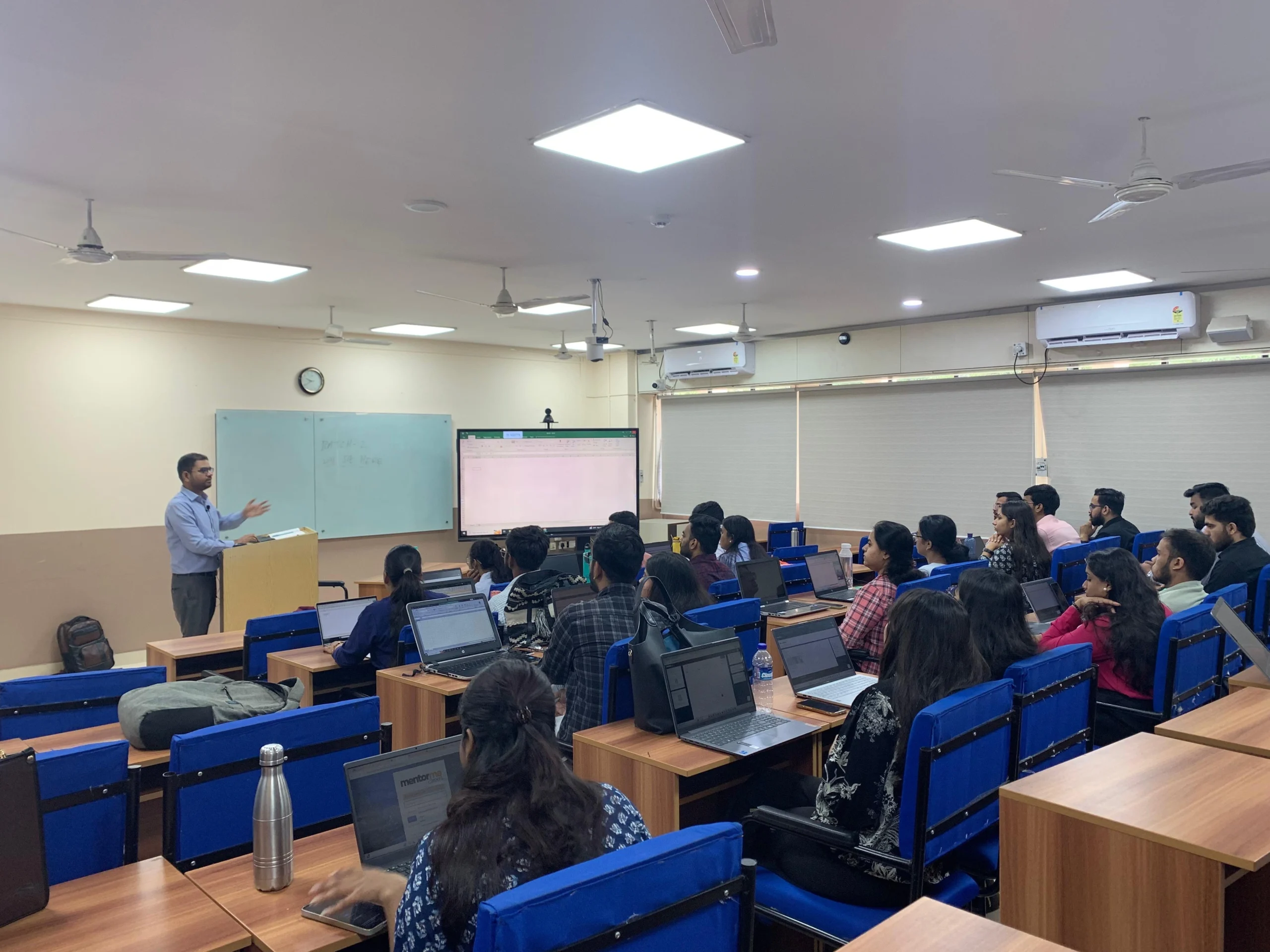 MentorMeCareers finance workshop at Indira College Pune