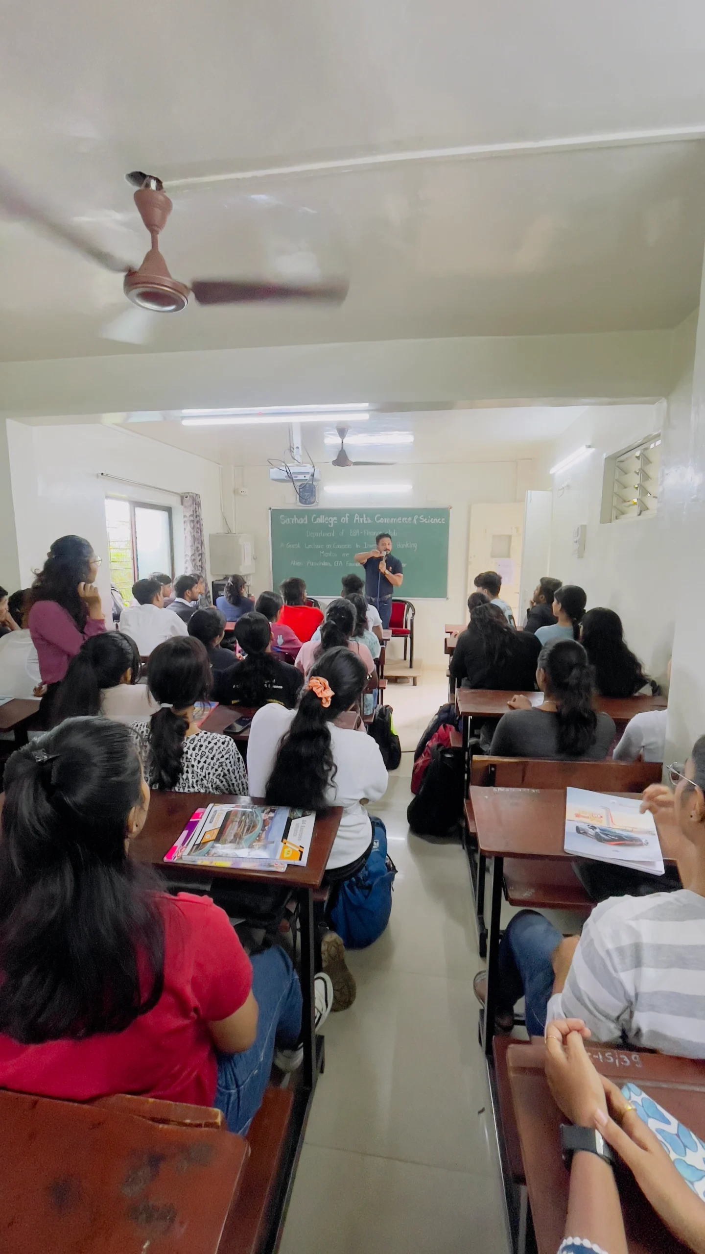 MentorMeCareers finance workshop at Sharad College Pune